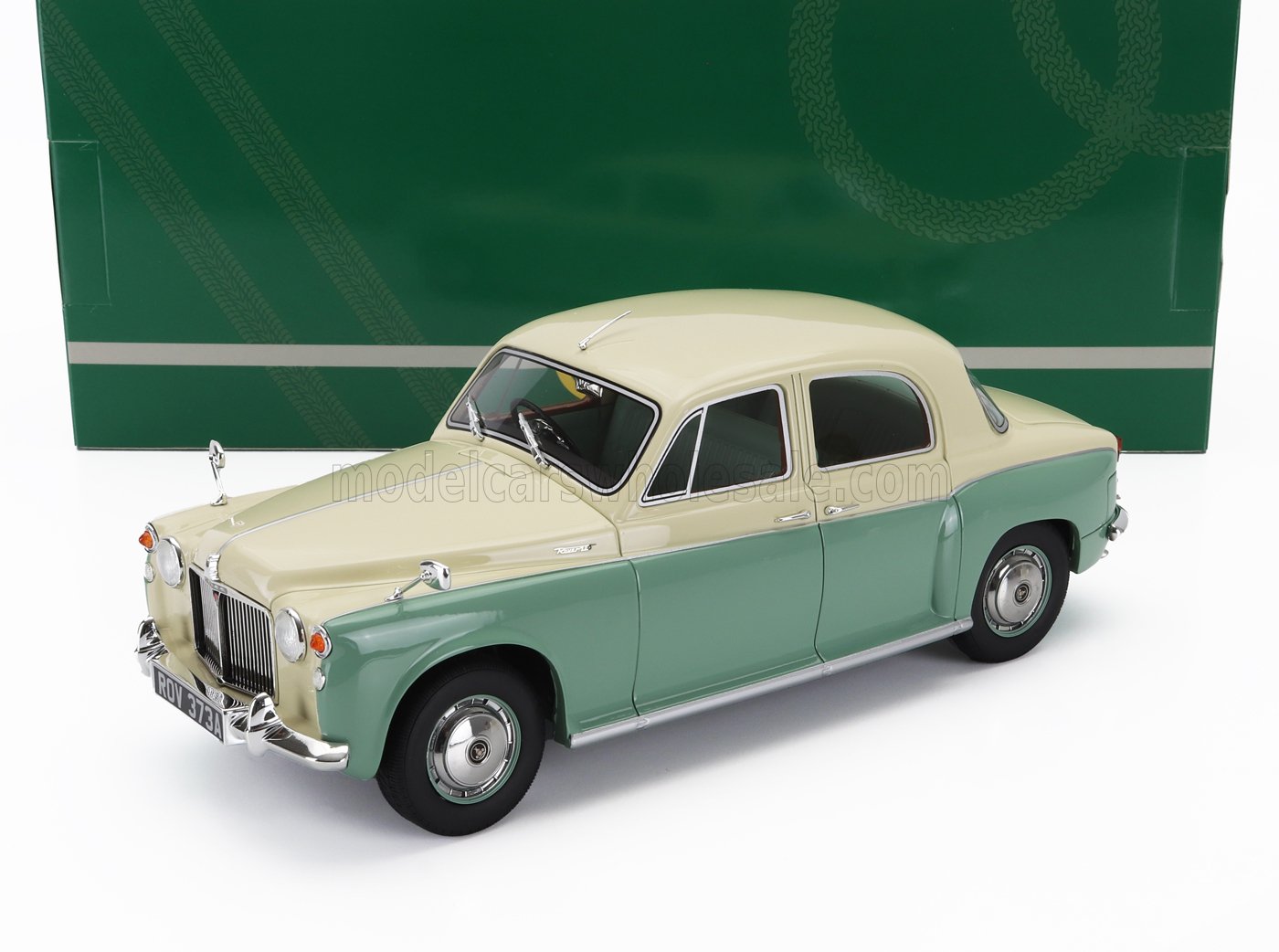 CULT-SCALE MODELS - 1/18 - ROVER - 110 P4 1962 - CREAM GREEN