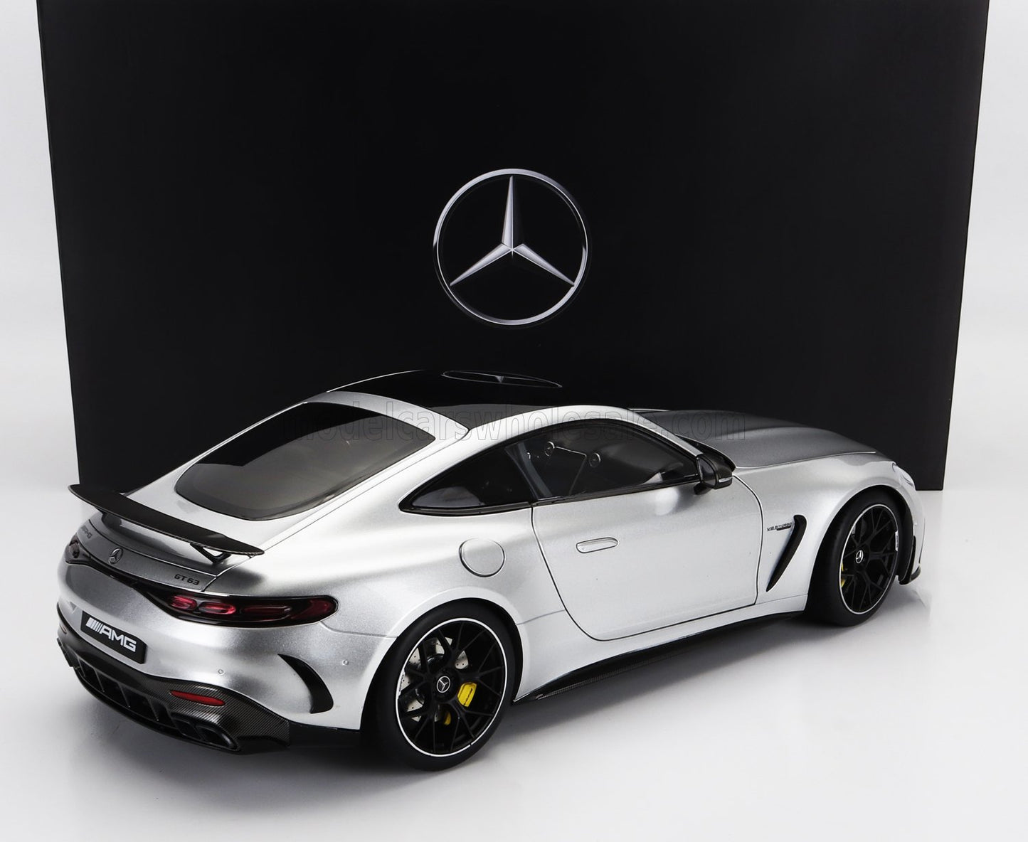 NZG - 1/12 - MERCEDES BENZ - AMG GT63 (C192) 4-MATIC 2024 - HIGHTECH SILVER