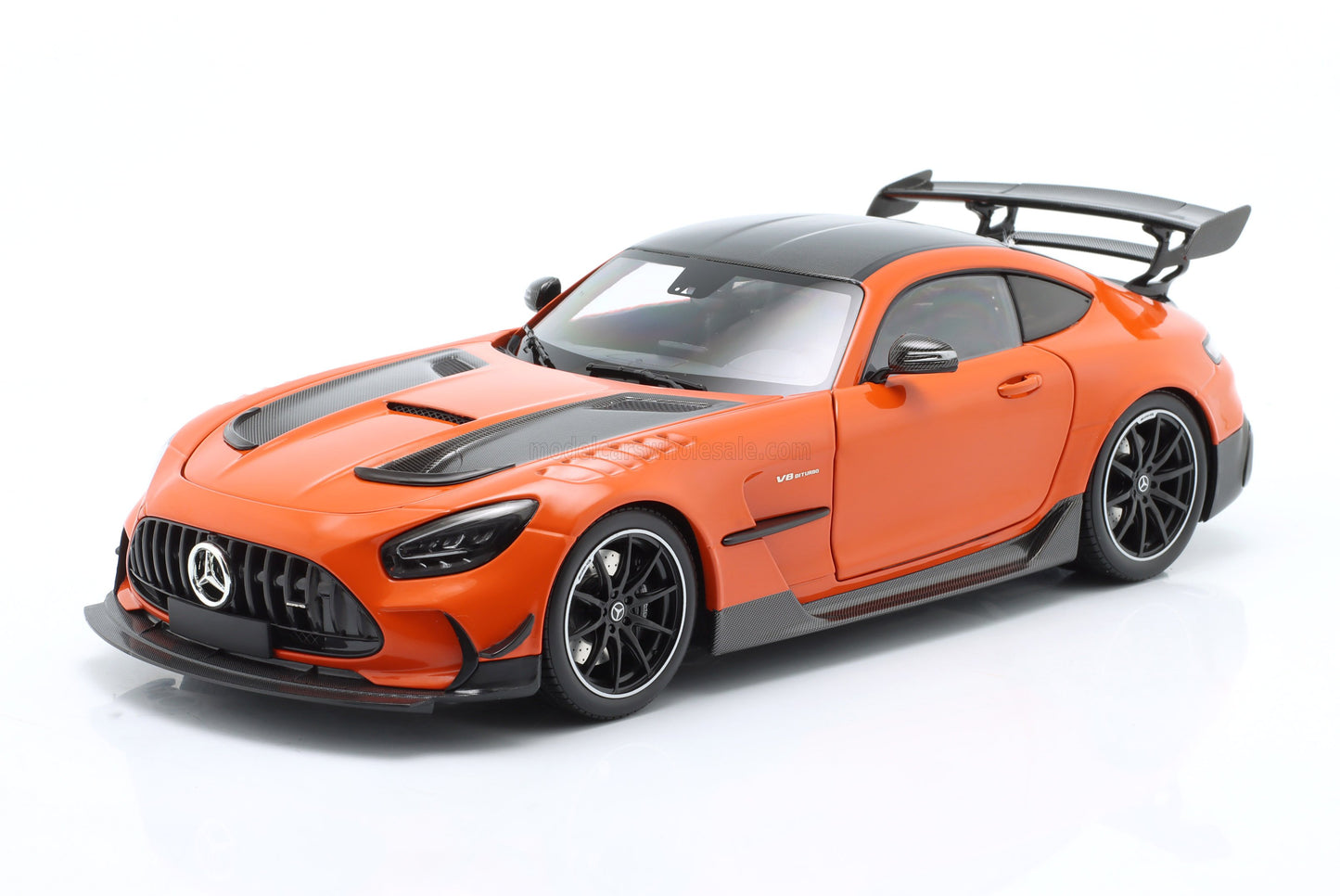 MINICHAMPS - 1/18 - MERCEDES BENZ - AMG GT V8 BLACK SERIES 2021 - ORANGE BLACK