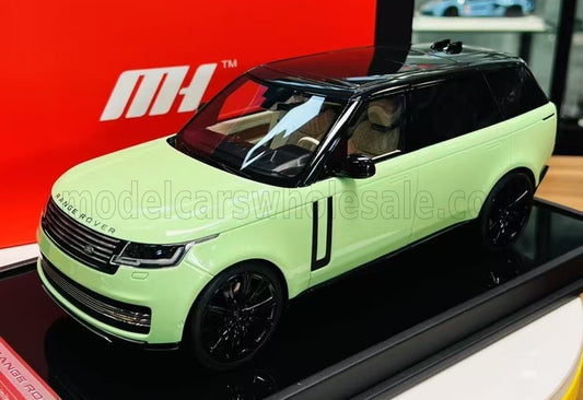 MOTORHELIX - 1/18 - LAND ROVER - RANGE ROVER SV AUTOBIOGRAPHY 2022 - LIGHT GREEN