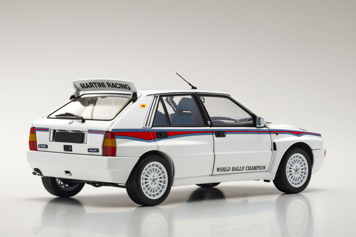 Lancia Delta HF Integrale - Martini 6 1/18