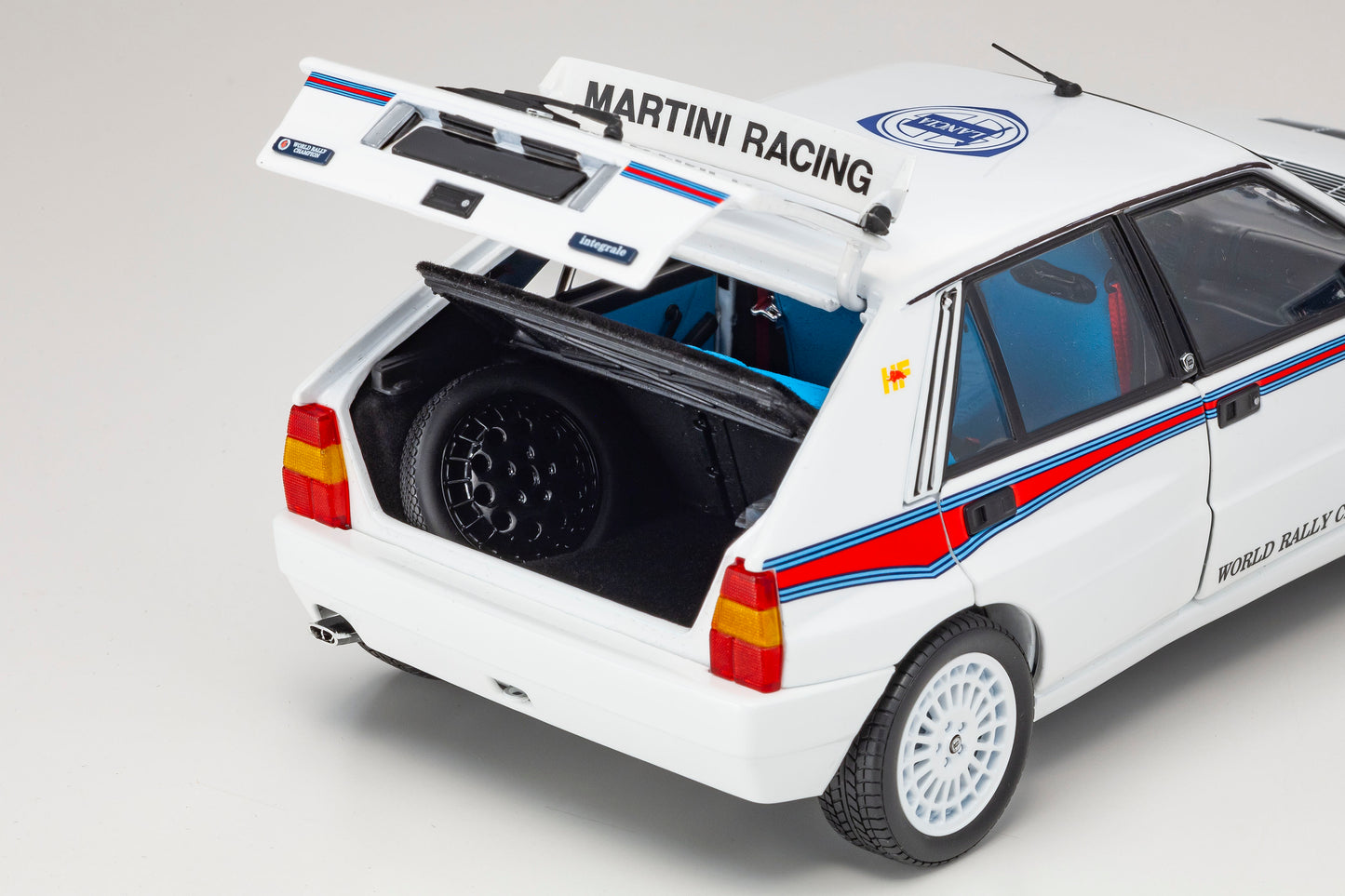 Lancia Delta HF Integrale - Martini 6 1/18