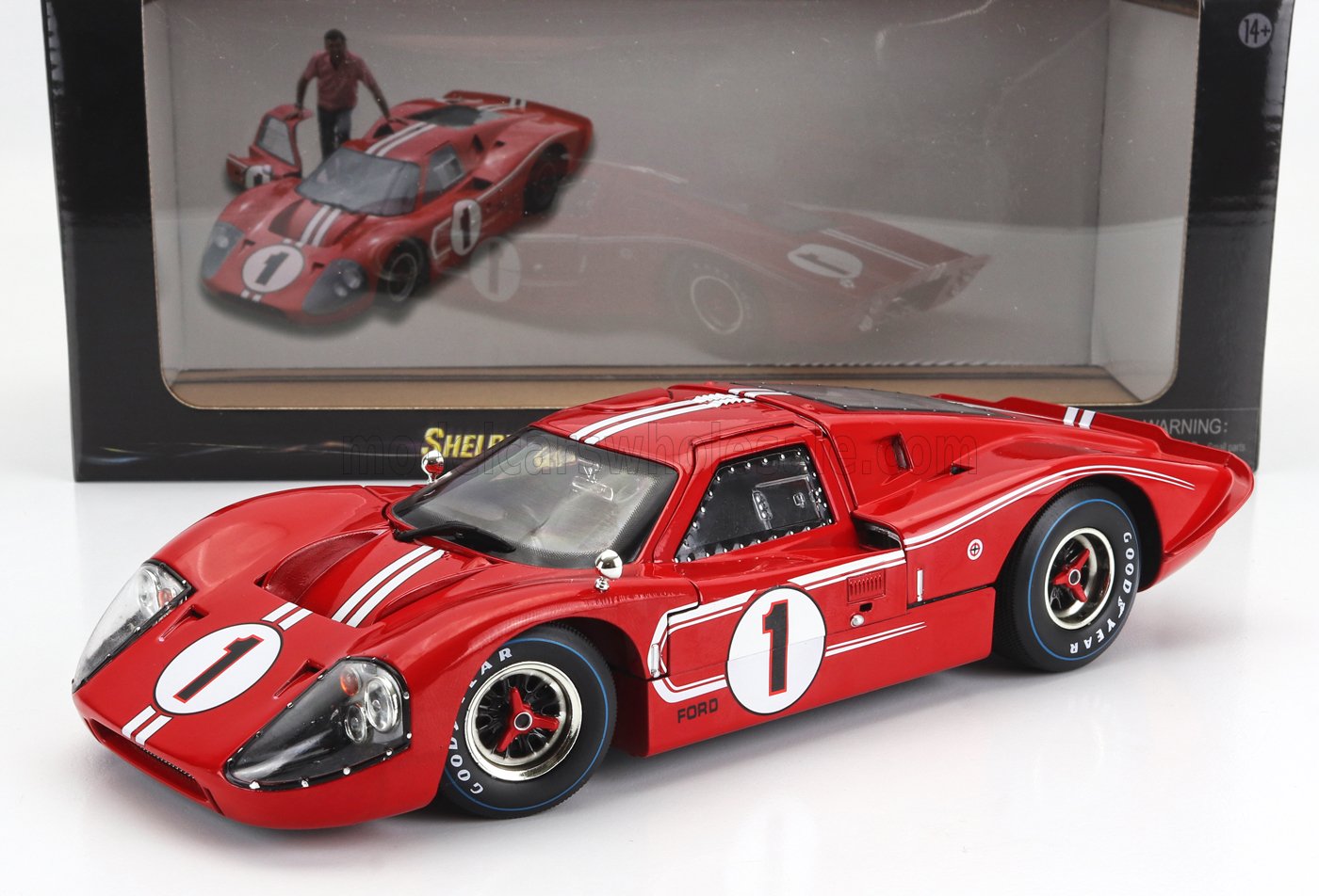 SHELBY-COLLECTIBLES - 1/18 - FORD USA - GT40 MKIV 7.0L V8 TEAM SHELBY AMERICAN INC. N 1 WINNER 24h LE MANS 1967 A.J.FOYT - D.GURNEY - RED WHITE