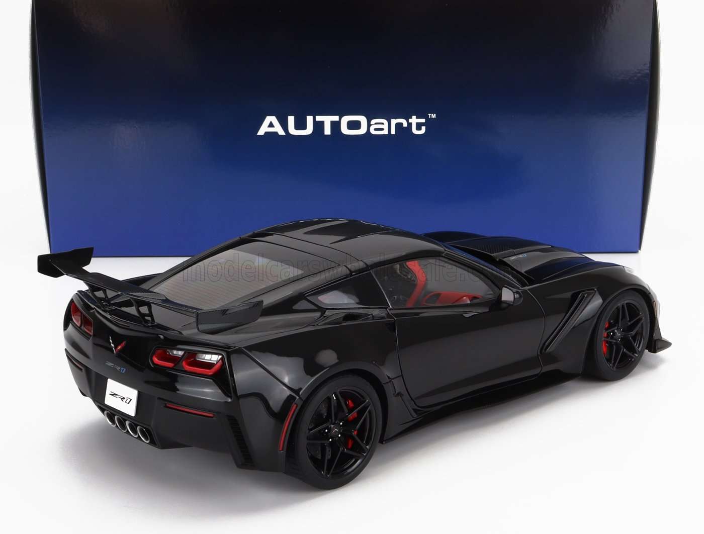 AUTOART - 1/18 - CHEVROLET - CORVETTE C7 ZR1 2017 - BLACK 1/18 modellino da collezione 269 lacasadelmodellismo