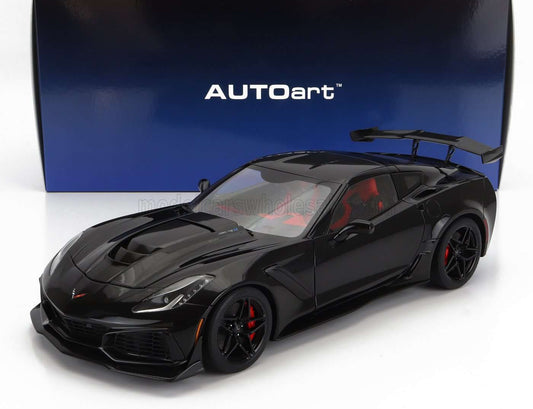 AUTOART - 1/18 - CHEVROLET - CORVETTE C7 ZR1 2017 - BLACK 1/18 modellino da collezione 269 lacasadelmodellismo