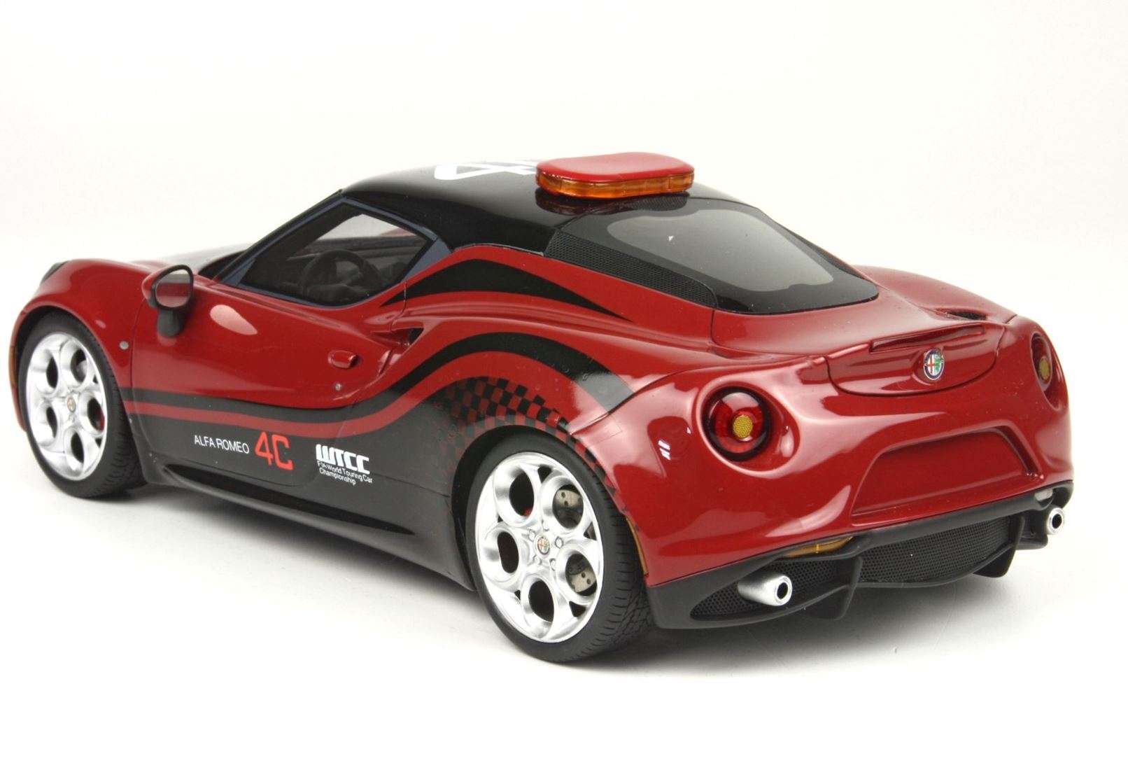 BBR Alfa Romeo 4C WTCC 2014 1/18 1/18 modellino da collezione 169 lacasadelmodellismo