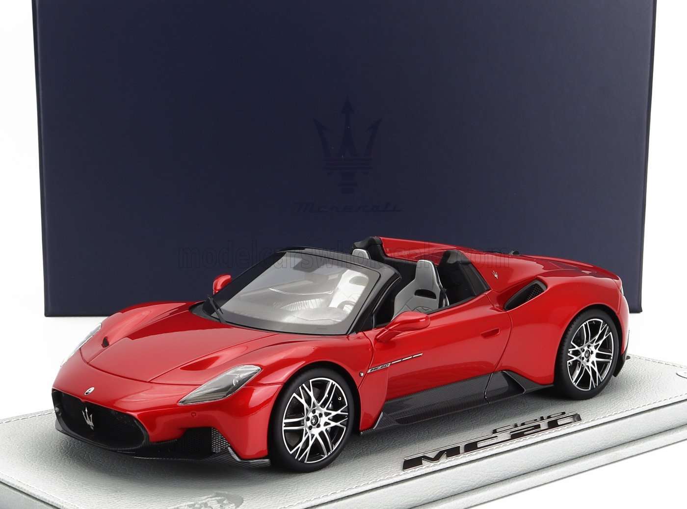 BBR-MODELS - 1/18 - MASERATI - MC20 CIELO SPIDER 2022 - CON VETRINA - WITH SHOWCASE - ROSSO VINCENTE MET RED 1/18 modellino da collezione 430 lacasadelmodellismo