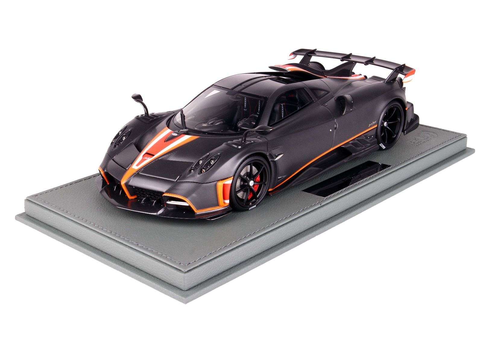 BBR Pagani Imola 2020 Matt Carbon Fiber Black 1/18 modellino da collezione 499 lacasadelmodellismo