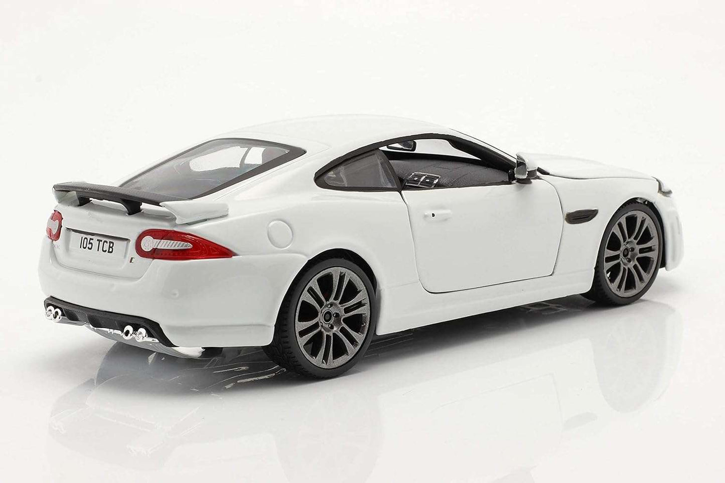 Bburago Jaguar XKR-S: Modello Auto in Scala 1:24, Porte e Cofano apribile, 19 cm, Bianco (18-21063W) 1/24 modellino da collezione 28 lacasadelmodellismo