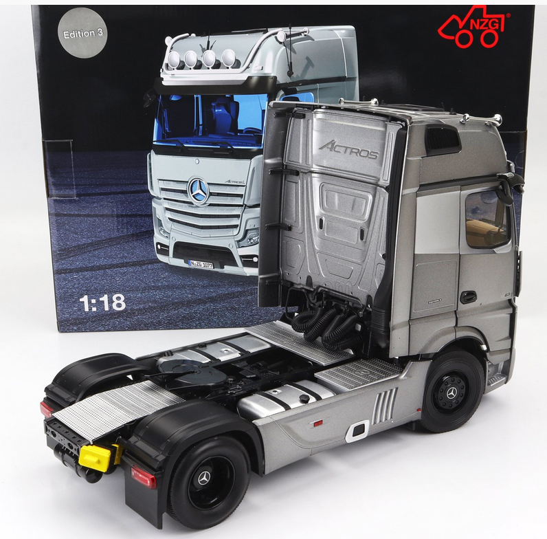 NZG - 1/18 - MERCEDES BENZ - ACTROS 2 1863 GIGASPACE 4x2 MIRRORCAM TRACTOR TRUCK 2-ASSI EDITION 3 2020 - GREY