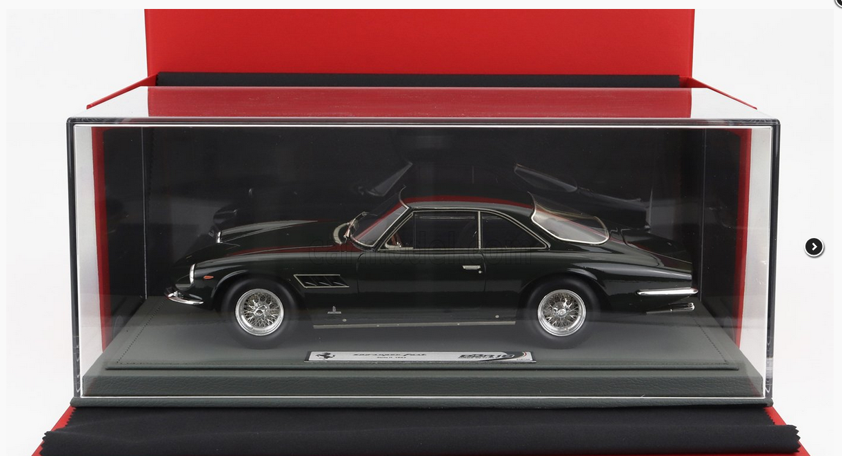 BBR-MODELS - 1/18 - FERRARI - 500 SUPERFAST 2 SERIES COUPE 1965 - CON VETRINA - WITH SHOWCASE - GREEN