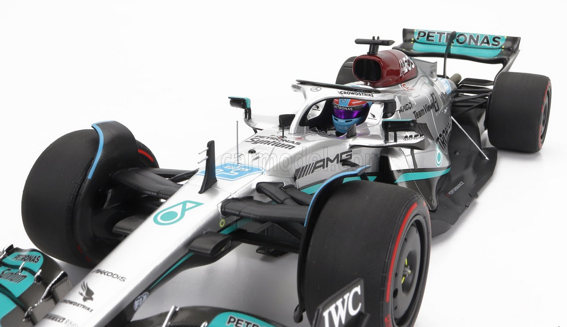 MINICHAMPS - 1/18 - MERCEDES GP - F1 W13E TEAM MERCEDES-AMG PETRONAS F1 N 63 WINNER BRAZILIAN GP 2022 GEORGE RUSSEL - SILVER GREEN