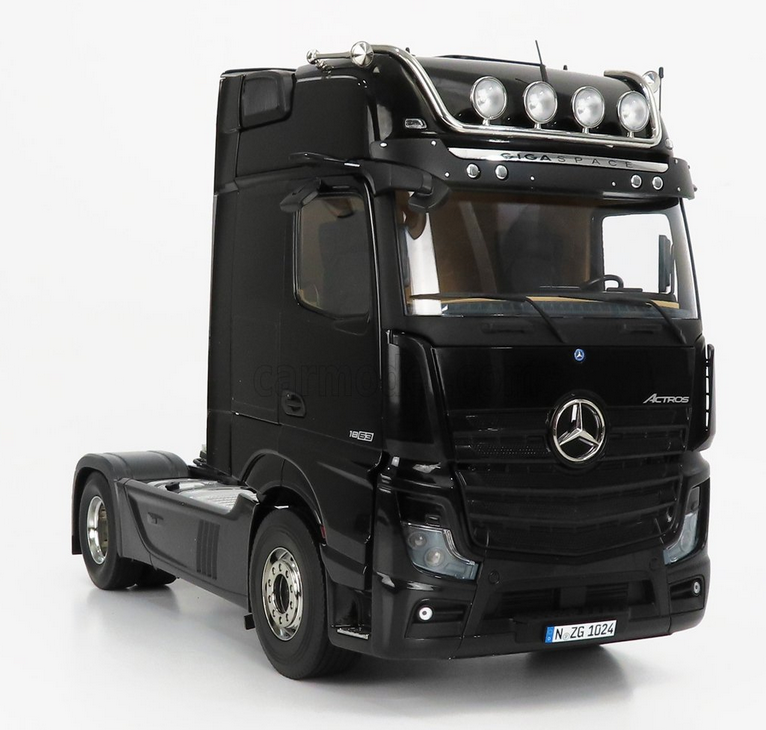 NZG - 1/18 - MERCEDES BENZ - ACTROS 2 1863 GIGASPACE 4x2 MIRRORCAM TRACTOR TRUCK 2-ASSI 2018 - BLACK