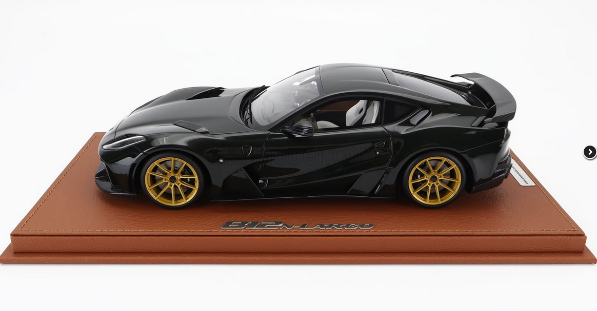 PEAKO - 1/18 - NOVITEC - 812 N-LARGO 2022 - DARK GREEN