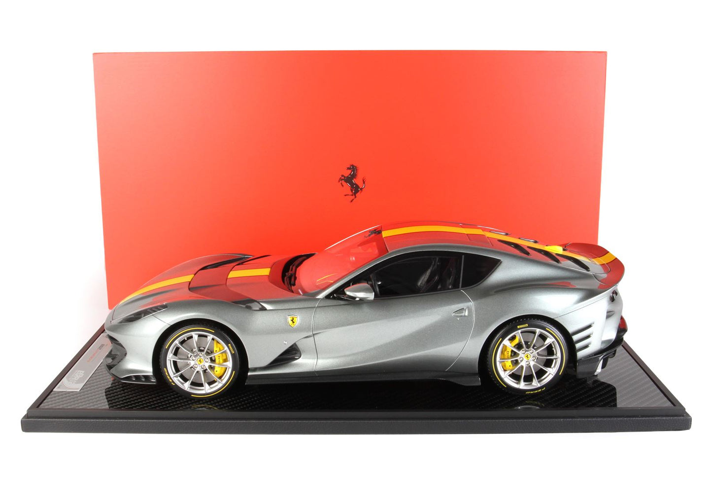 Ferrari 812 Competizione Livrea Gialla  1/12