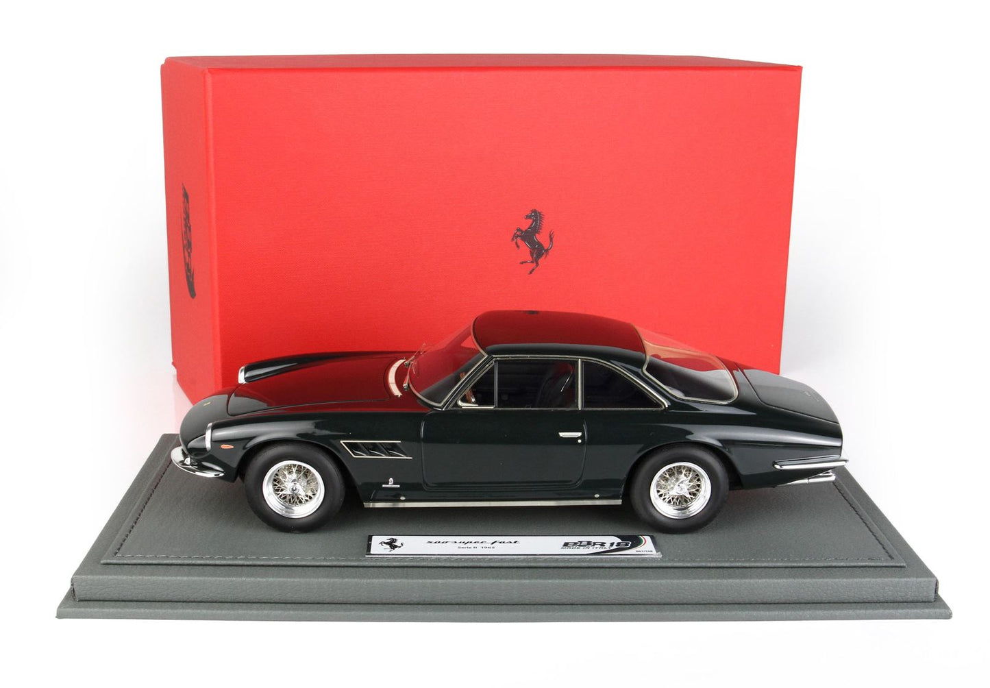 BBRModels - Ferrari 500 Superfast 1965 Serie II Verde Scuro  con Vetrinetta