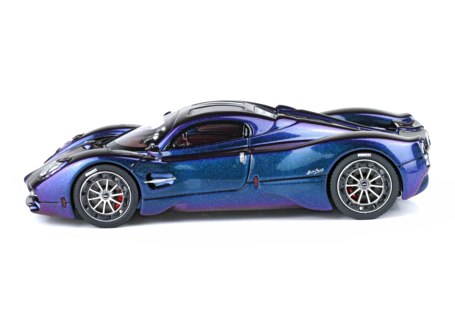 BBRModels - Pagani Utopia Chamaleon interni Bordeaux