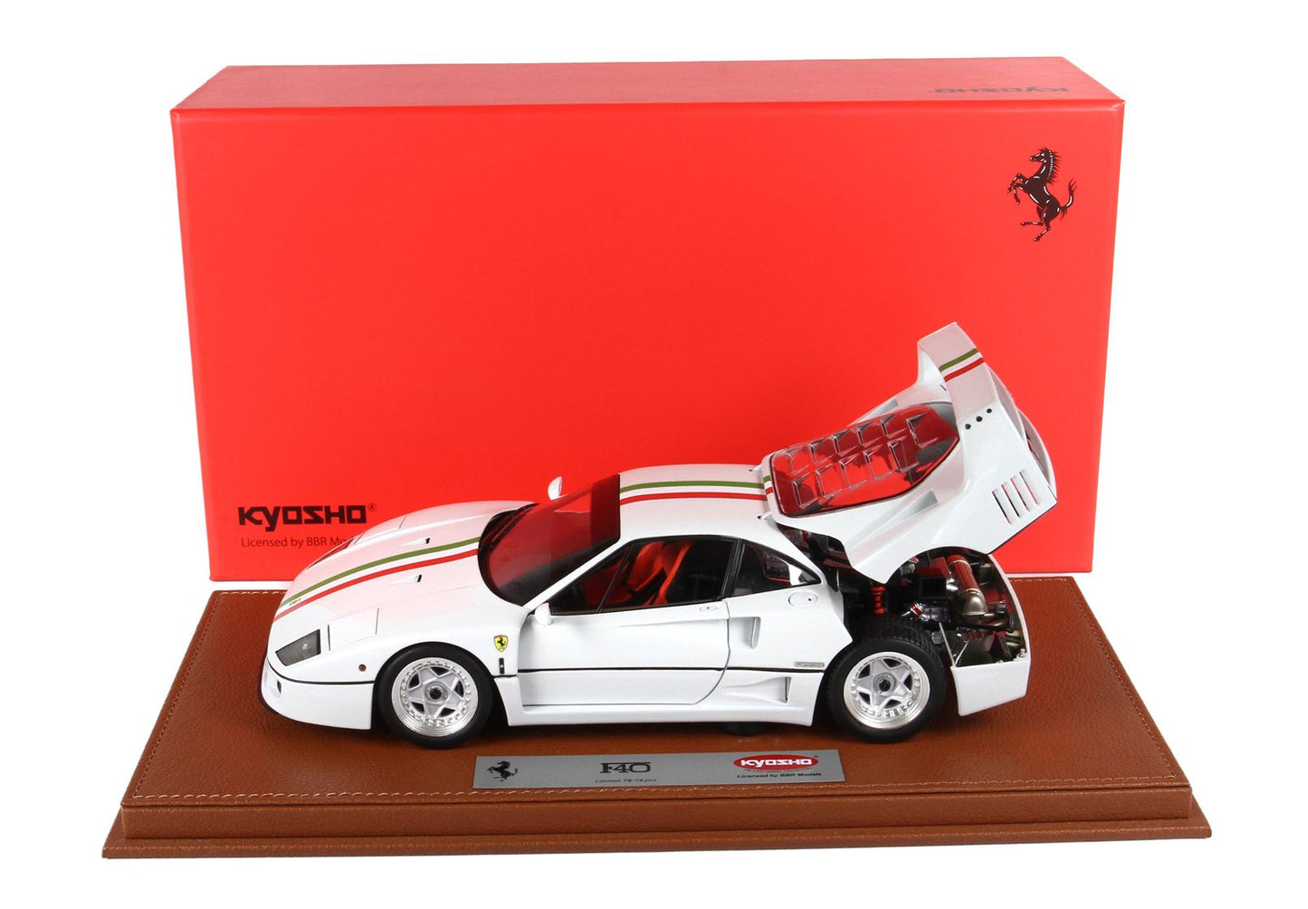 BBRModels - Ferrari F40 Bianco Metallizzato Livrea Italia BBR-Kyosho  con vetrinetta