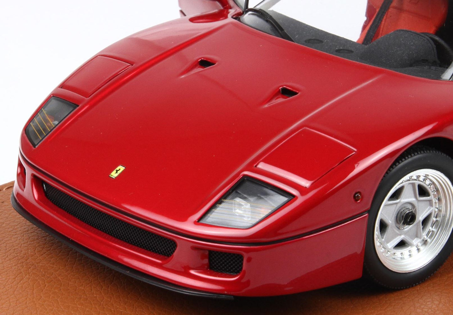 BBRModels - Ferrari F40 Rosso Metallizzato BBR-Kyosho con vetrinetta