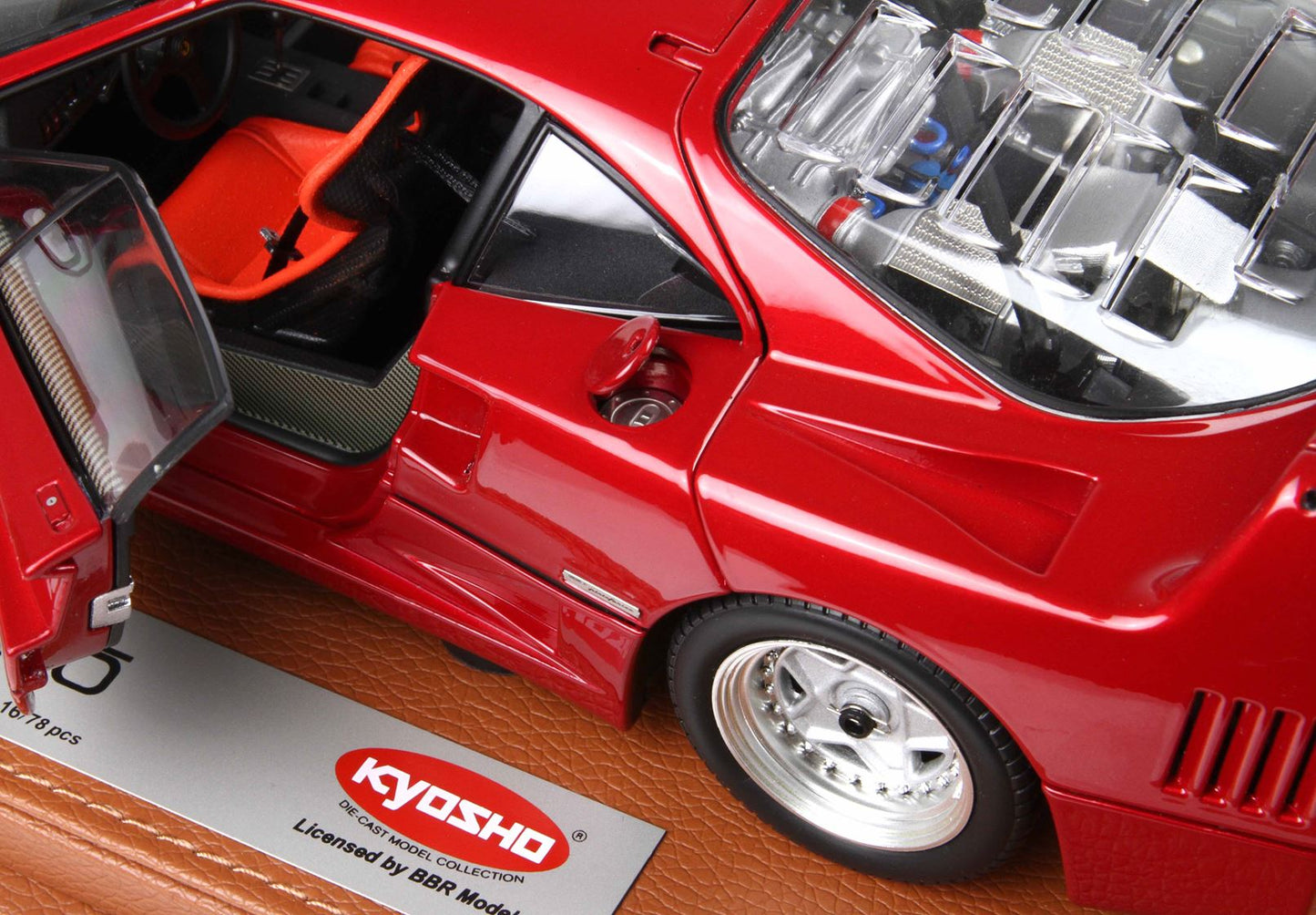 BBRModels - Ferrari F40 Rosso Metallizzato BBR-Kyosho livrea Tricolore con vetrinetta