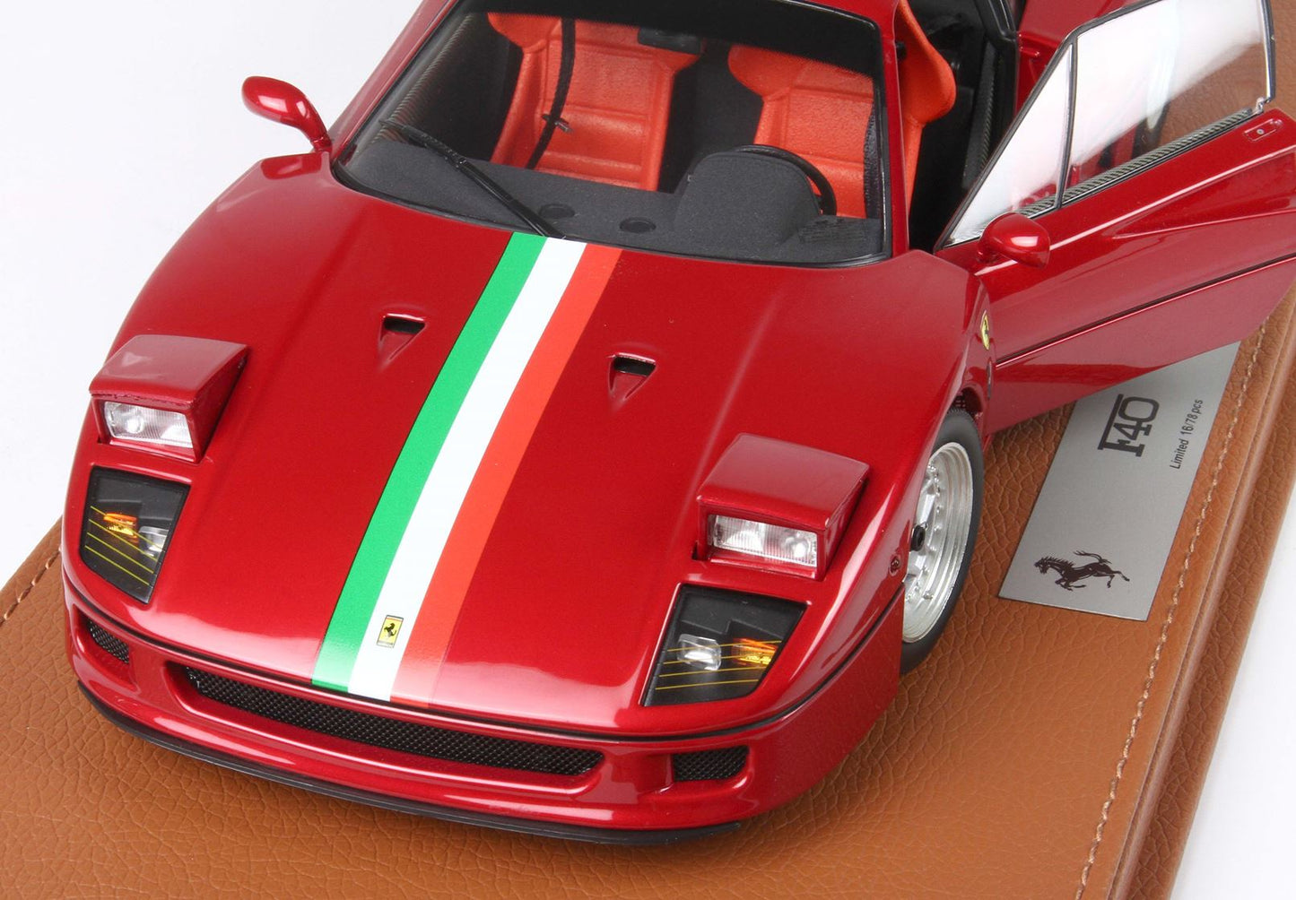 BBRModels - Ferrari F40 Rosso Metallizzato BBR-Kyosho livrea Tricolore con vetrinetta