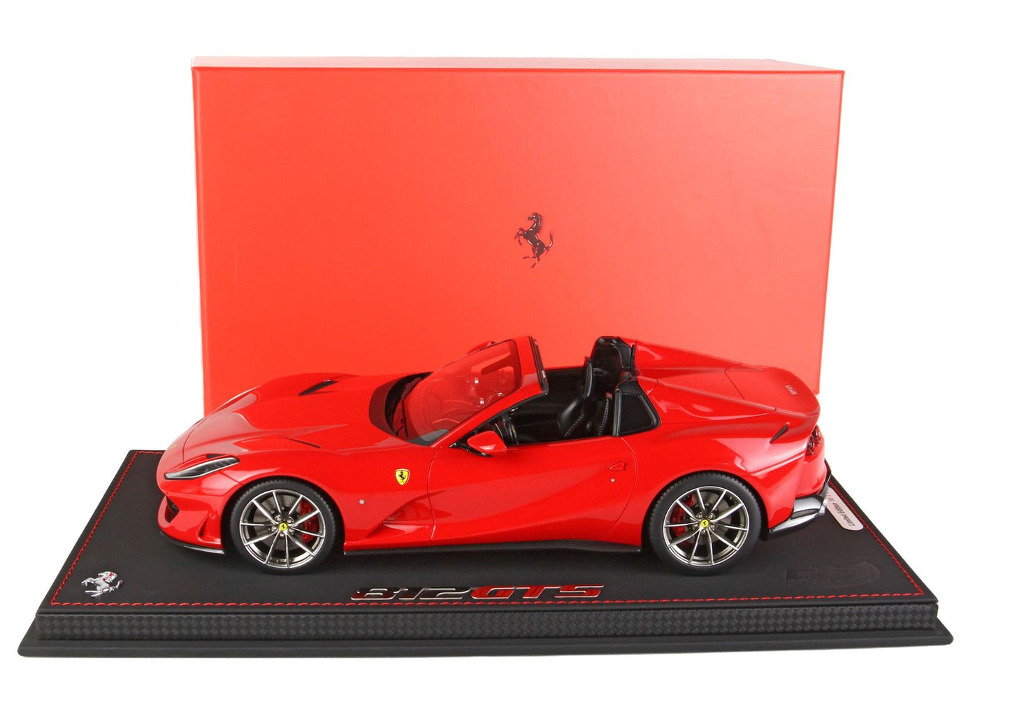 BBRModels - 1/18 Ferrari 812 GTS 2019 rosso corsa 322 con vetrinetta