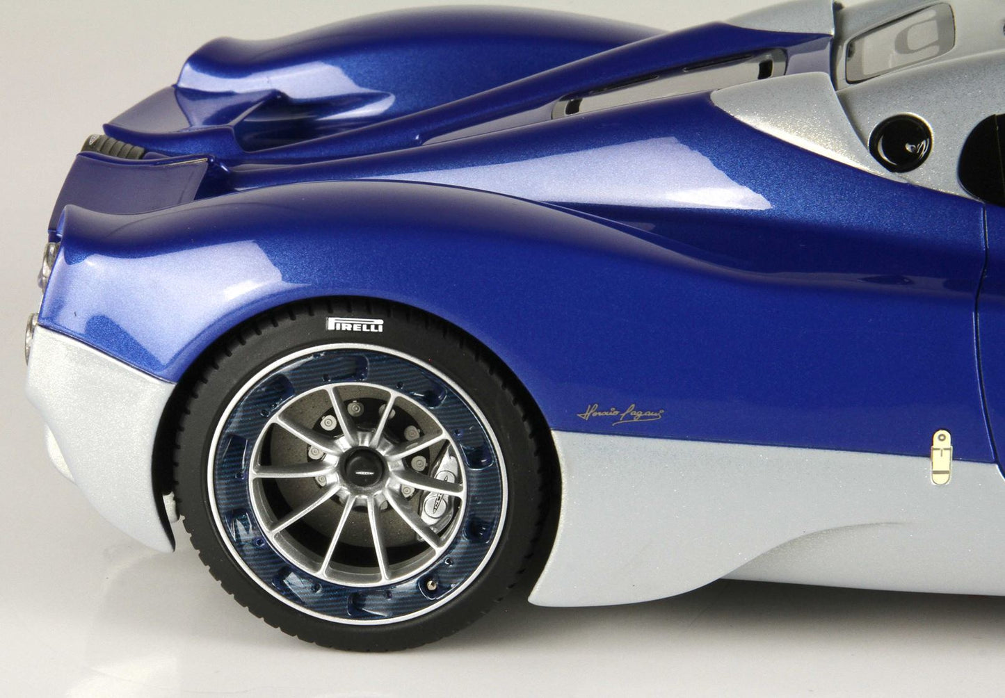 BBRModels - Pagani Utopia M208 Metallic Blue con vetrinetta