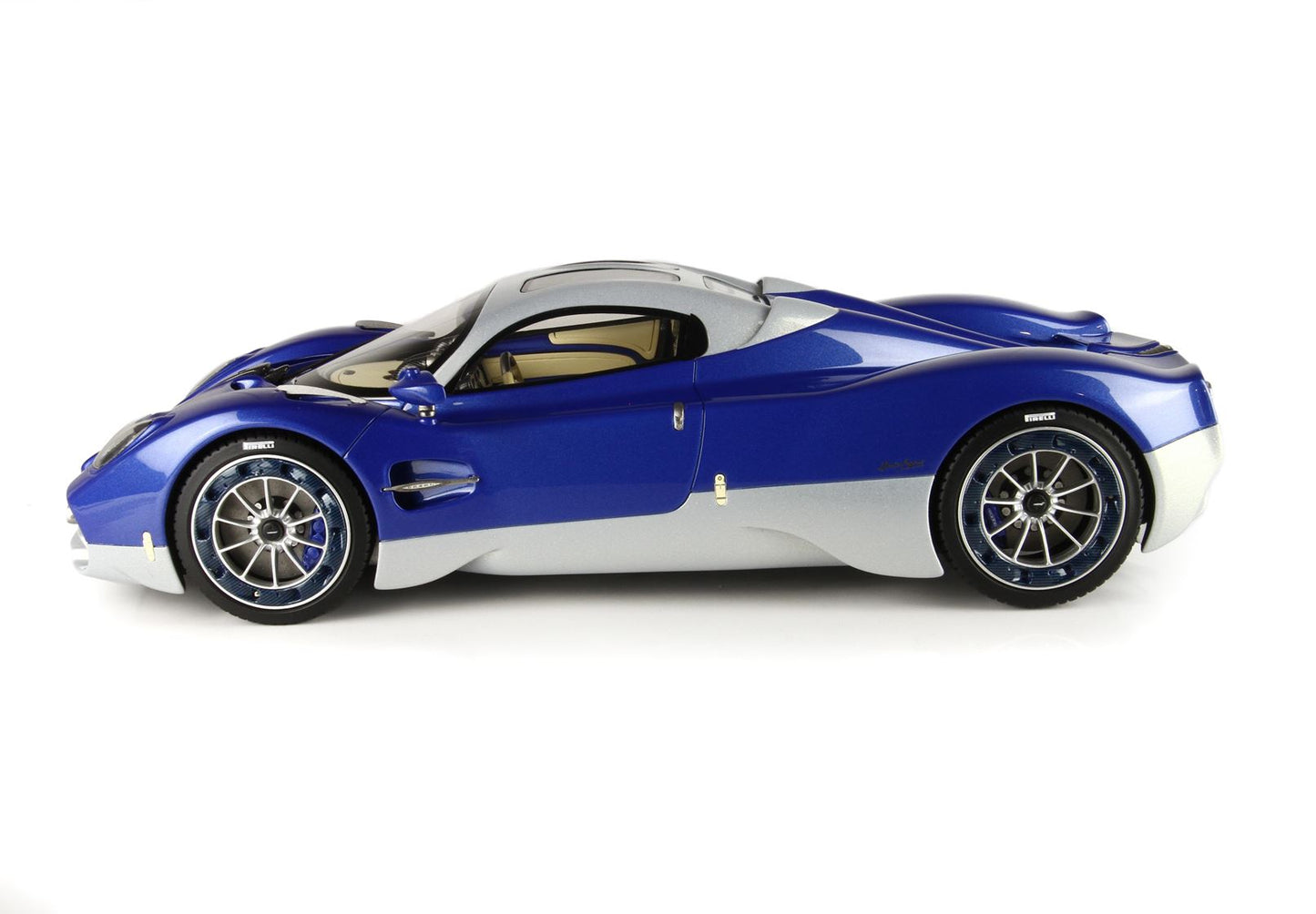 BBRModels - Pagani Utopia M208 Metallic Blue con vetrinetta