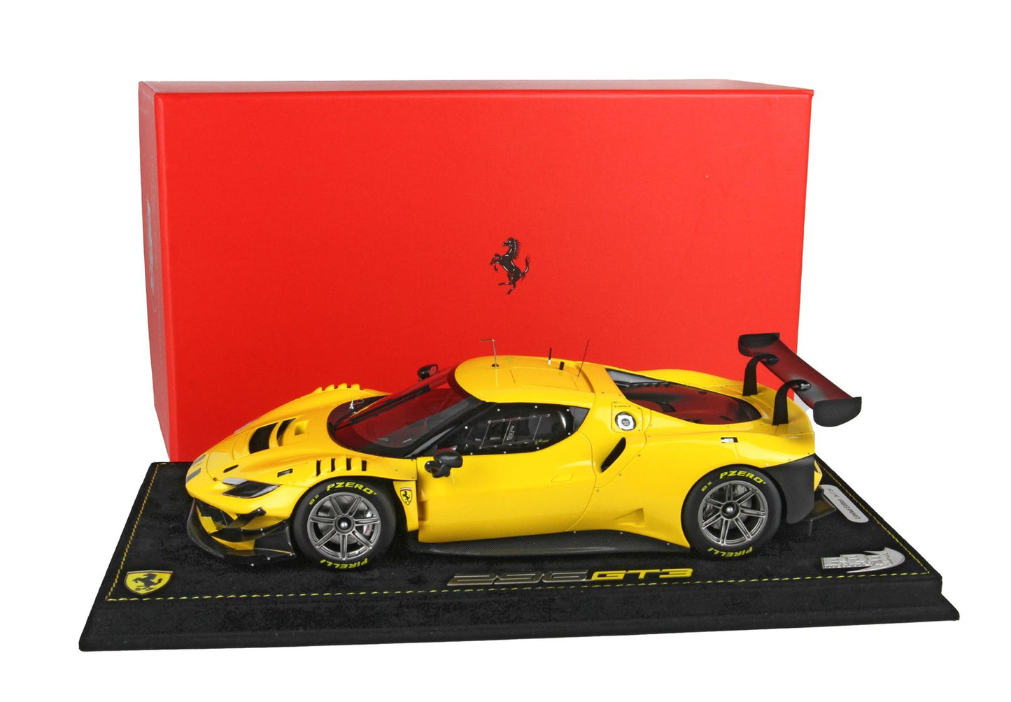 BBR-MODELS - 1/18 Ferrari 296 GT3 2022 Giallo Modena con Vetrinetta