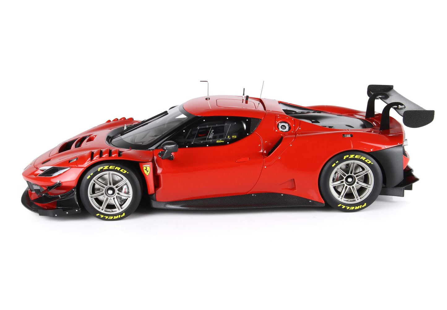 BBR-MODELS - 1/18 Ferrari 296 GT3 2022 Rosso Magma  con Vetrinetta