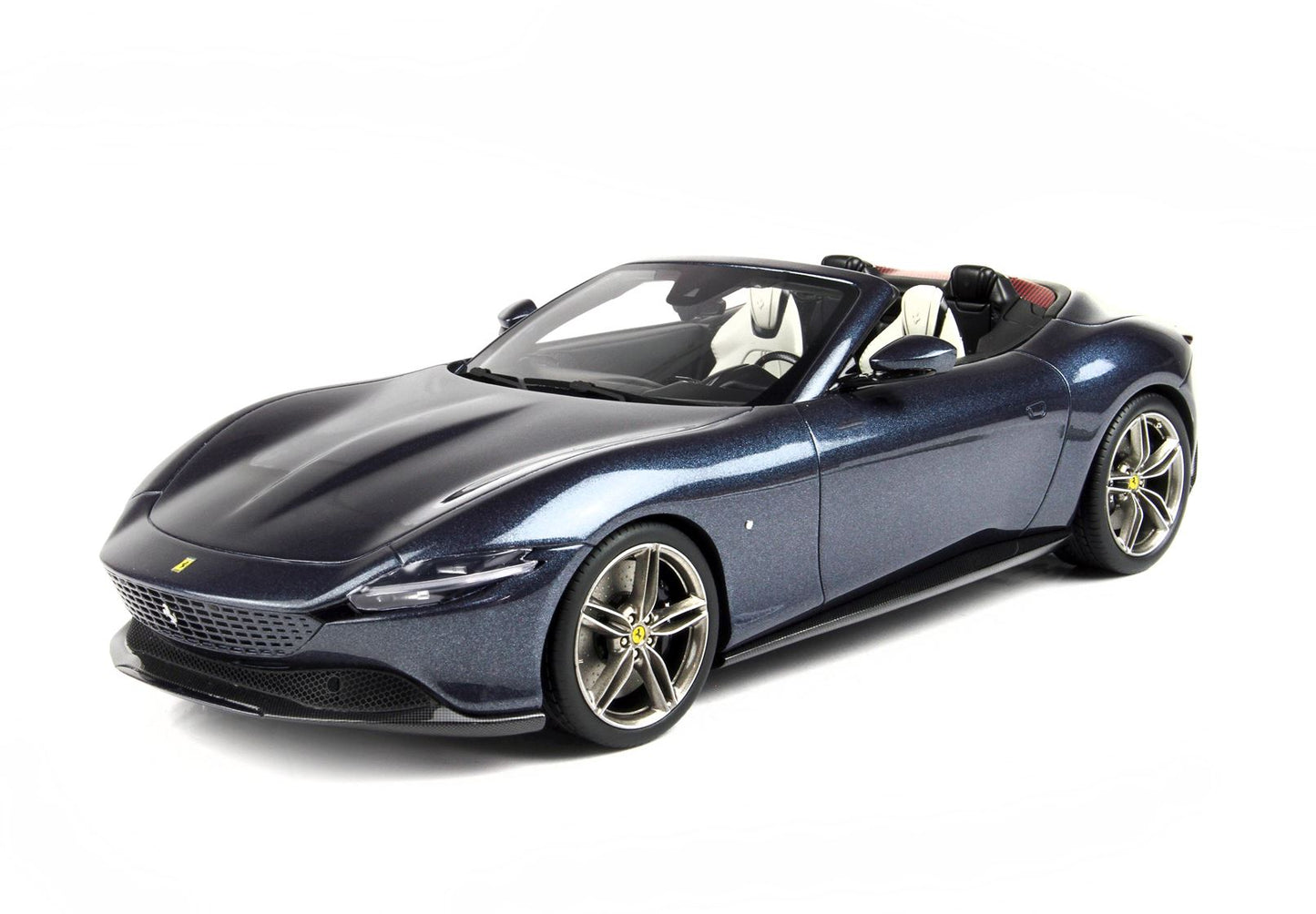 BBRModels - Ferrari Roma Spider Tetto Aperto  BLUE MET - ruote diamantate -nero lucido con Vetrinetta inclusa