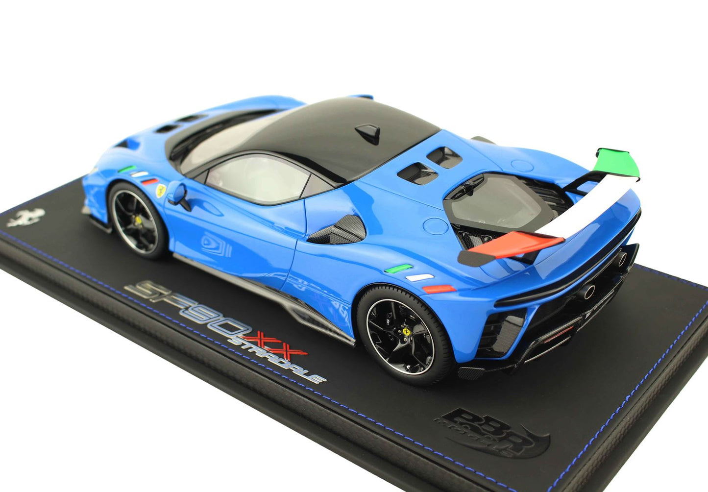 BBR-MODELS - 1/18 Ferrari SF90 XX Stradale Blue Francia - Con tetto Nero con Vetrinetta