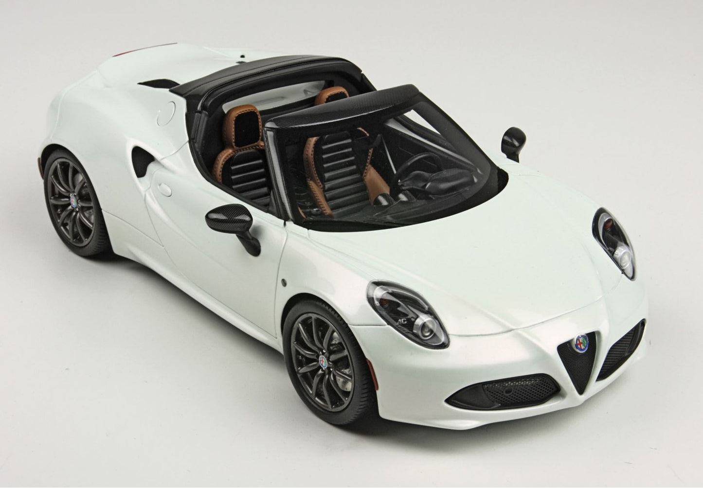 Alfa Romeo 4C SPIDER 1/18