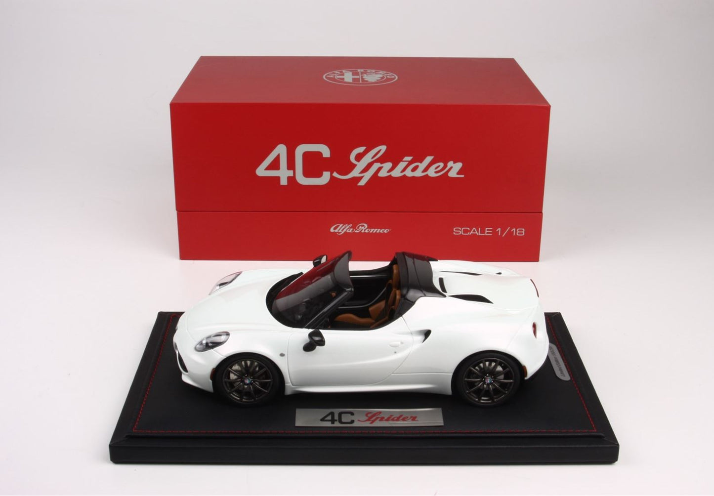 Alfa Romeo 4C SPIDER 1/18