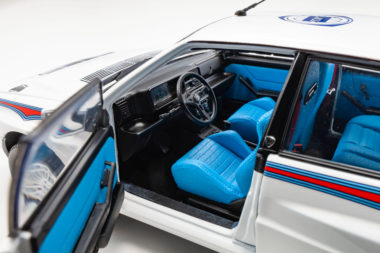 Lancia Delta HF Integrale - Martini 6 1/18